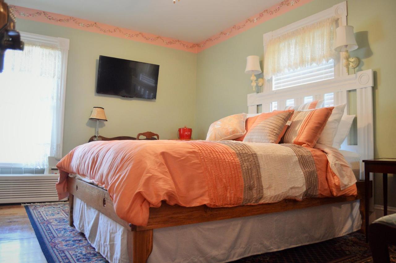 Hawksbill House - (adults Only)